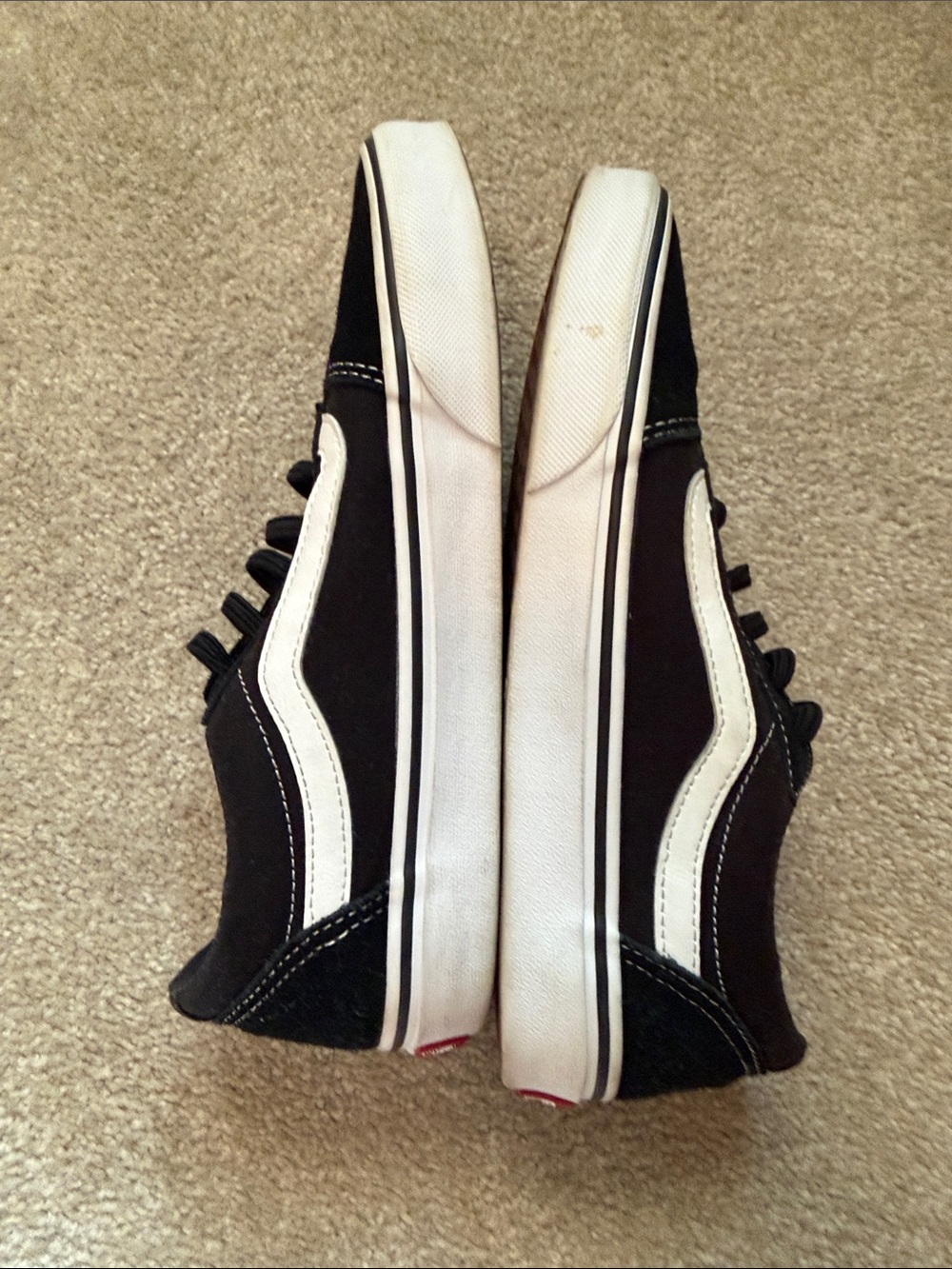 ✨Super Clean✨Vans Old Skool Black with White Side Stripe Sneakers - Picture 10 of 12
